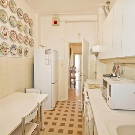 Promenade Holiday - Miramar Promenade 1 *