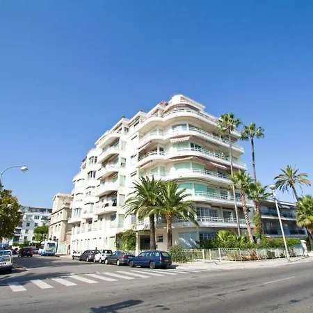 Promenade Holiday - Miramar Promenade 1 Apartment